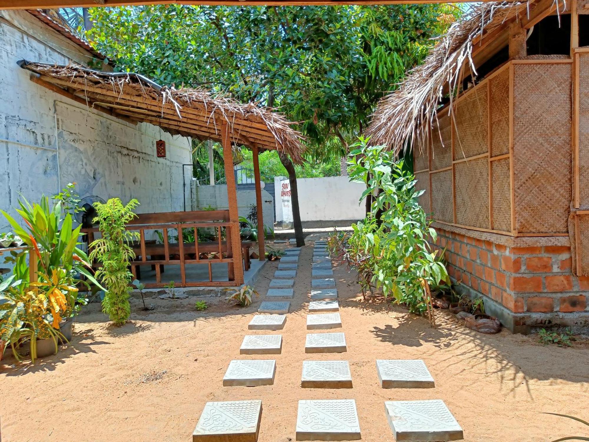 Hotel Kingly Aroma Arugam Bay Exterior foto