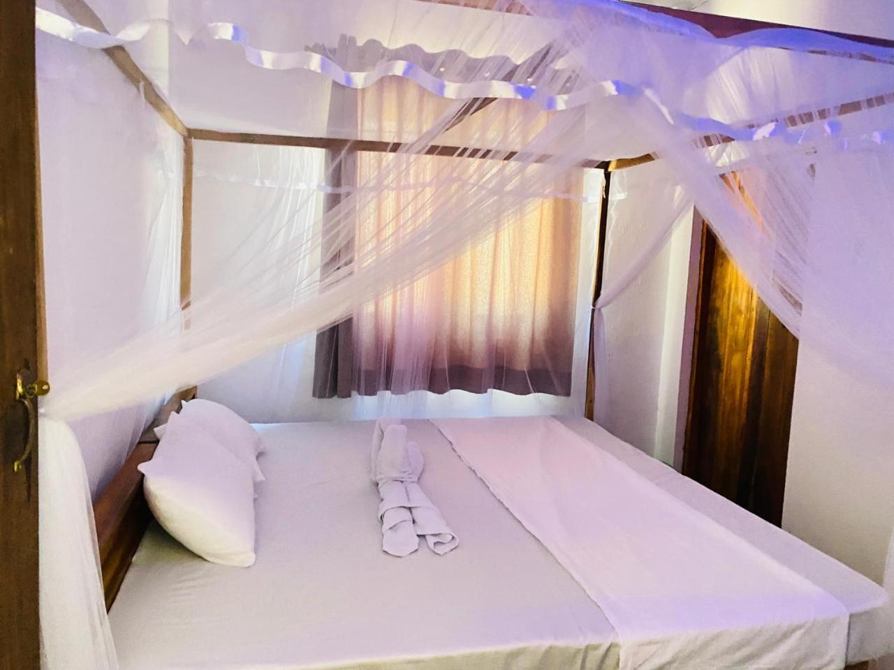 Hotel Kingly Aroma Arugam Bay Zimmer foto